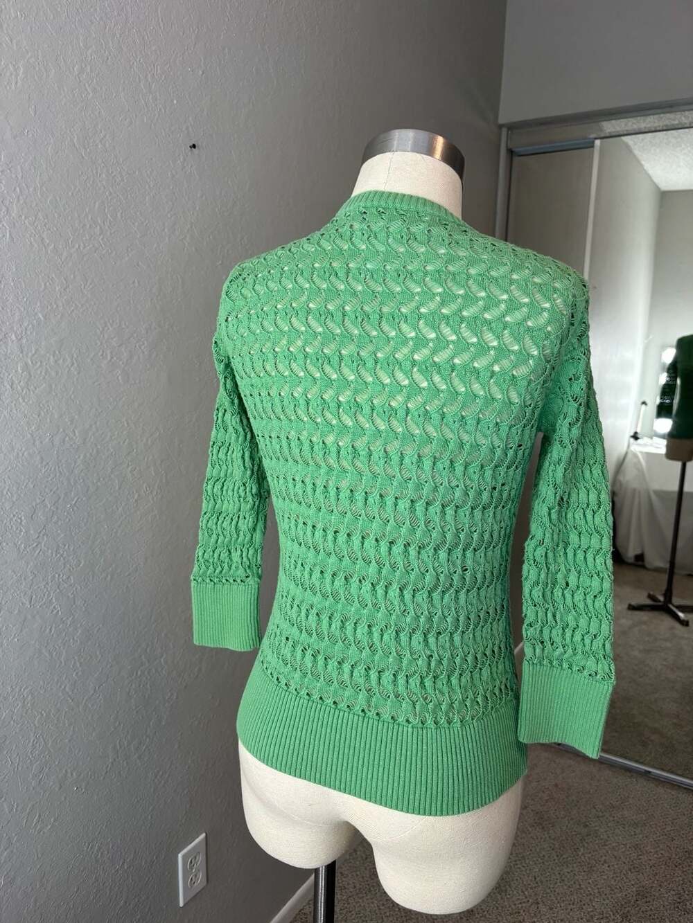 Jones New York Sport Green Crochet Knit Button-Down Cardigan - Picture 3 of 8
